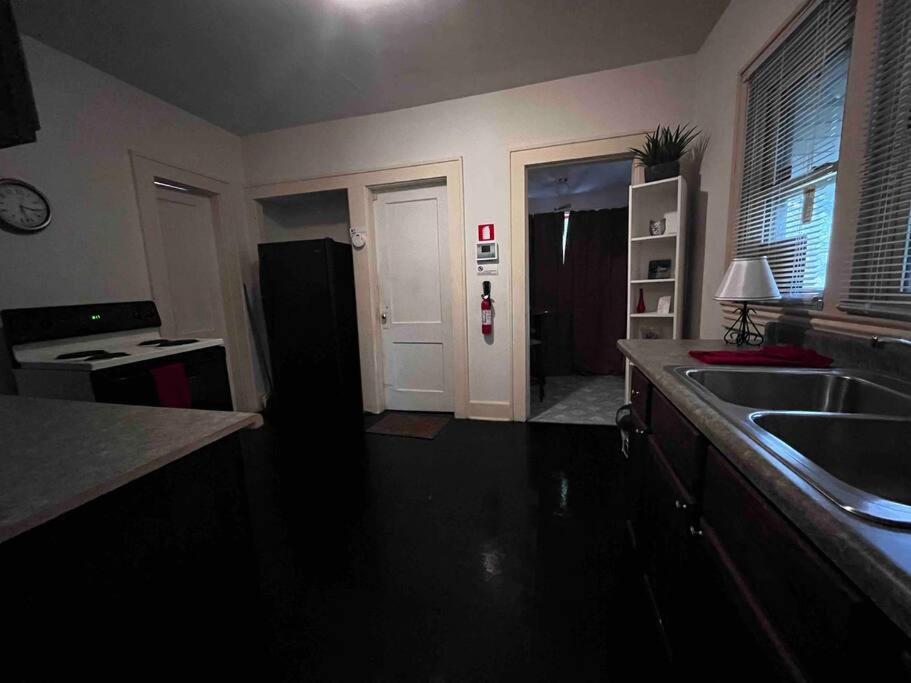 Comfortable 2-bdrm Spacious With Wifi & Patio * Indianápolis